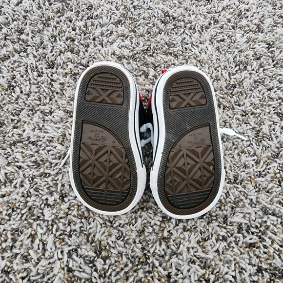 Baby Converse - Picture 7 of 7